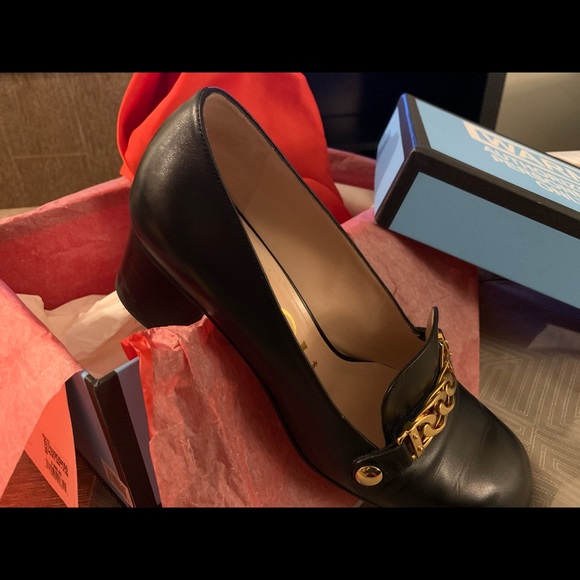 Gucci Women’s Shoes - Picture 2 of 4